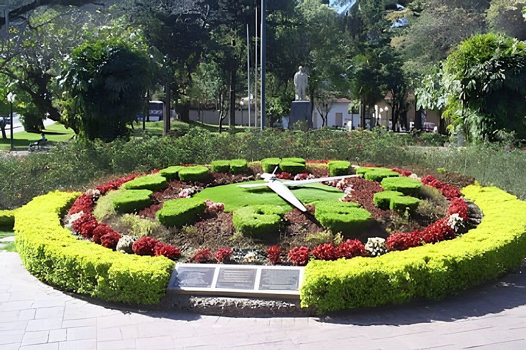 Ap 414 • Central, Piscina, Academia, Ar Cond.