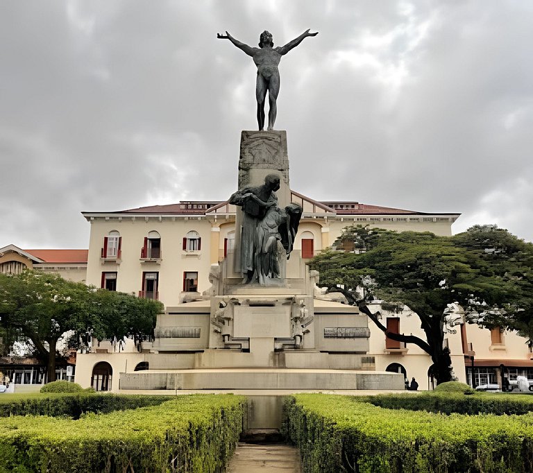 Ap 309 • Central, Piscina, Academia, Ar Cond.