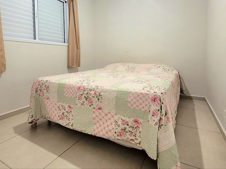 Apê 2/13 - Acessível e Aconchegante em Condomínio