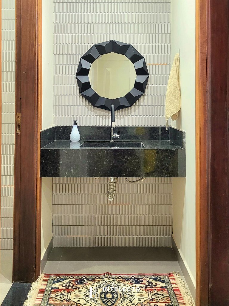 Casa - Centro Px Matriz c/ Churrasqueira, 2 Suítes