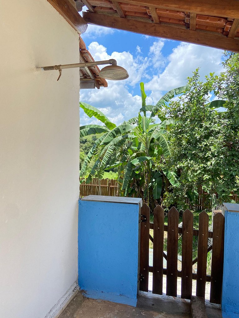 Sítio c/ Piscina, Churrasqueira e Sala de Jogos