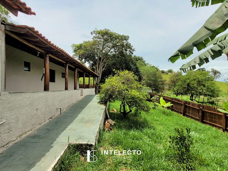 Sítio c/ Piscina, Churrasqueira e Sala de Jogos