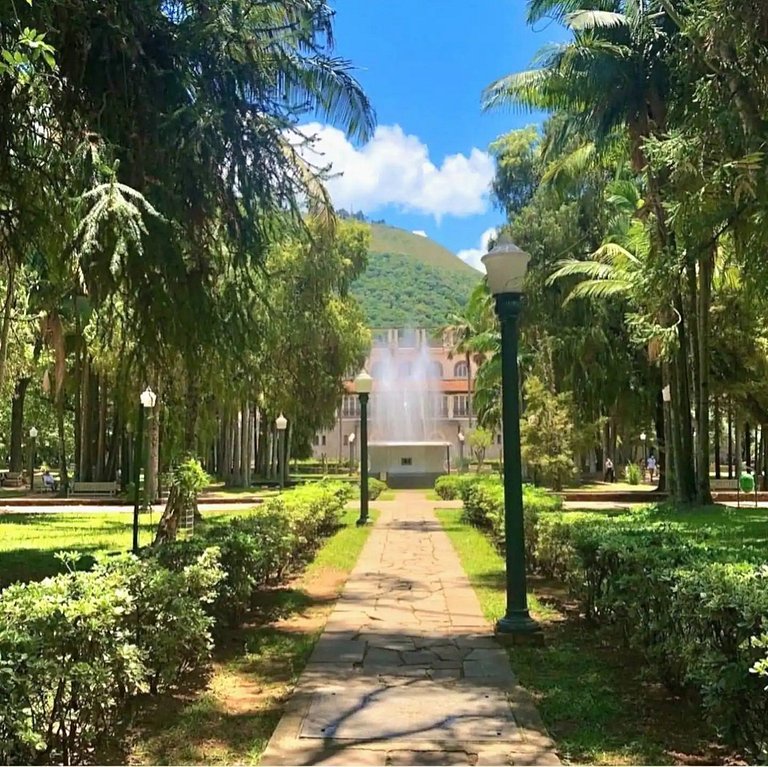 Ap 32 - Lindo e vista incrível c/ varanda