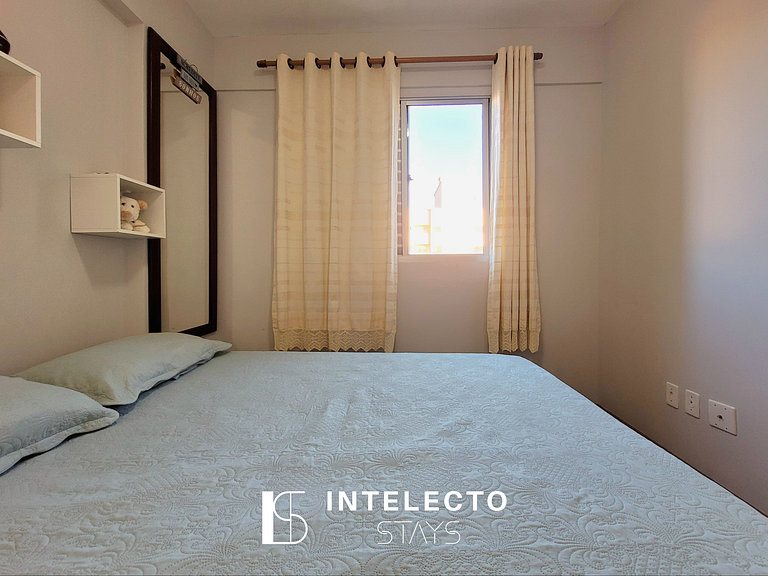 Apê Área Central, lindo, com varanda e 2 qtos