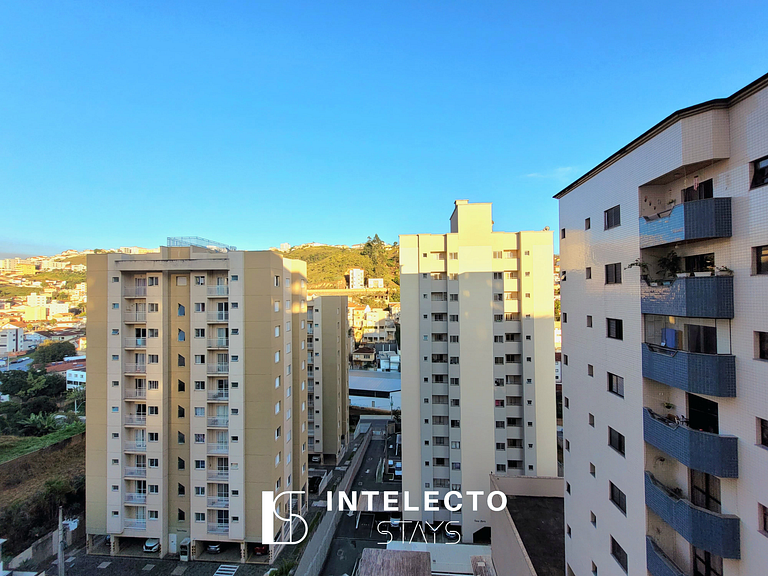Apê Área Central, lindo, com varanda e 2 qtos