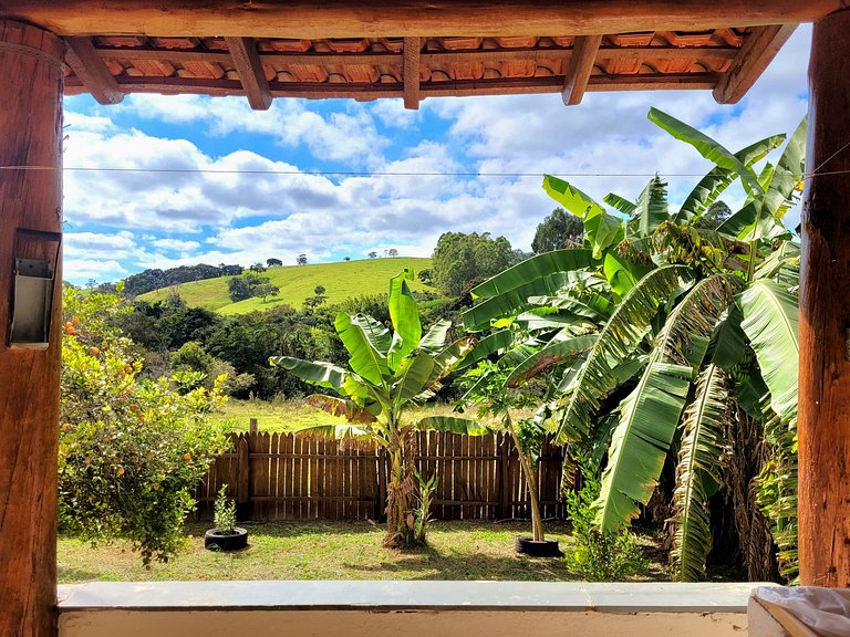 Sítio c/ Piscina, Churrasqueira e Sala de Jogos