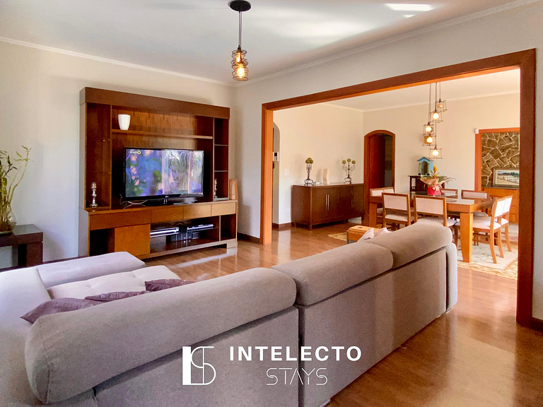 Vista Top - Casa prox centro 3Qts c/ churrasqueira