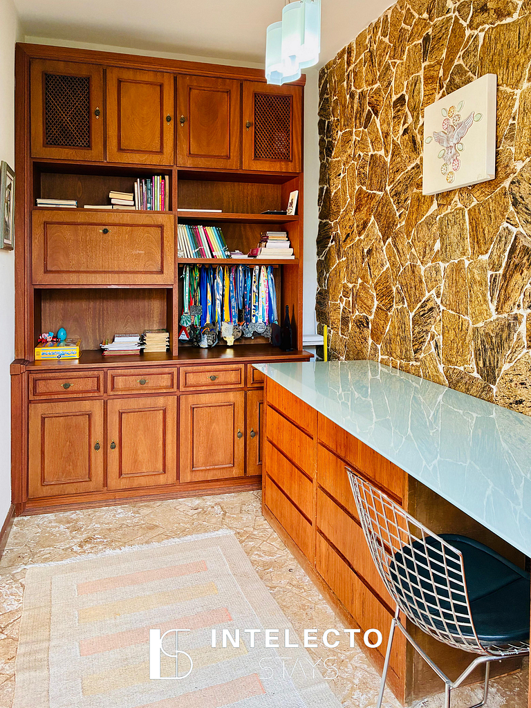 Vista Top - Casa prox centro 3Qts c/ churrasqueira