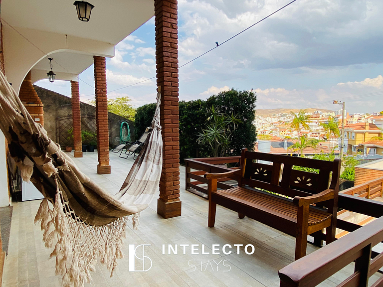 Vista Top - Casa prox centro 3Qts c/ churrasqueira