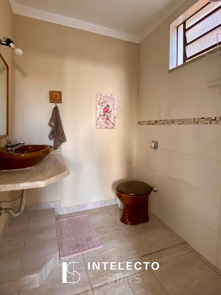 Vista Top - Casa prox centro 3Qts c/ churrasqueira