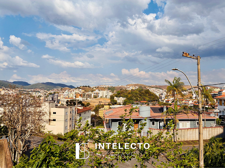 Vista Top - Casa prox centro 3Qts c/ churrasqueira