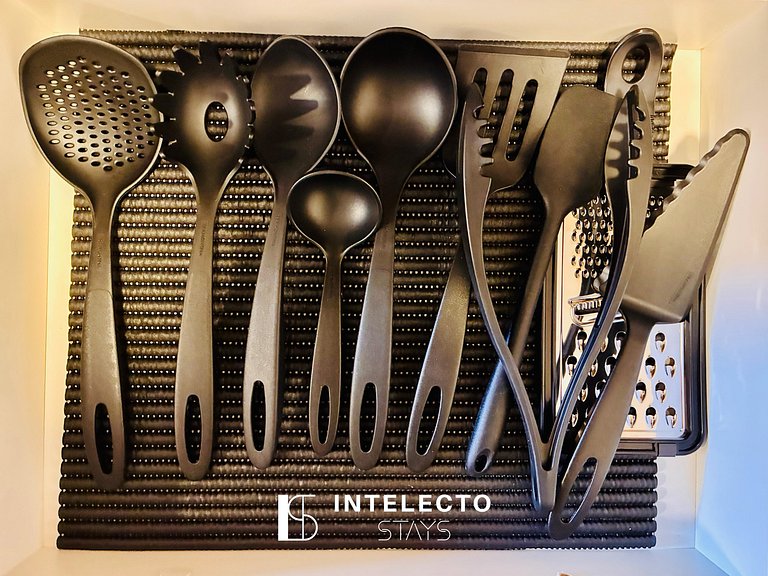 Ap 404 • Central, Piscina, Academia, Ar Cond.