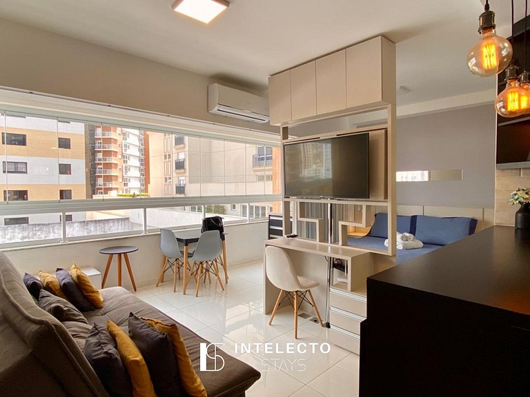 Living 403 •Central, Vista Top e super confortável