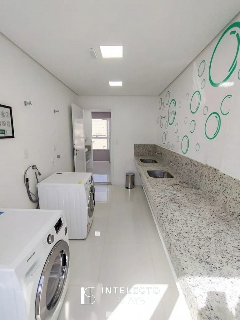 Living 204 •Central, super confortável