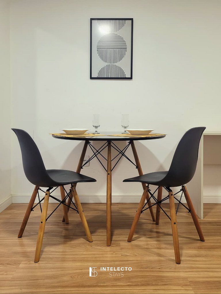 Ap 204 • Central, Piscina, Academia, Ar Cond.