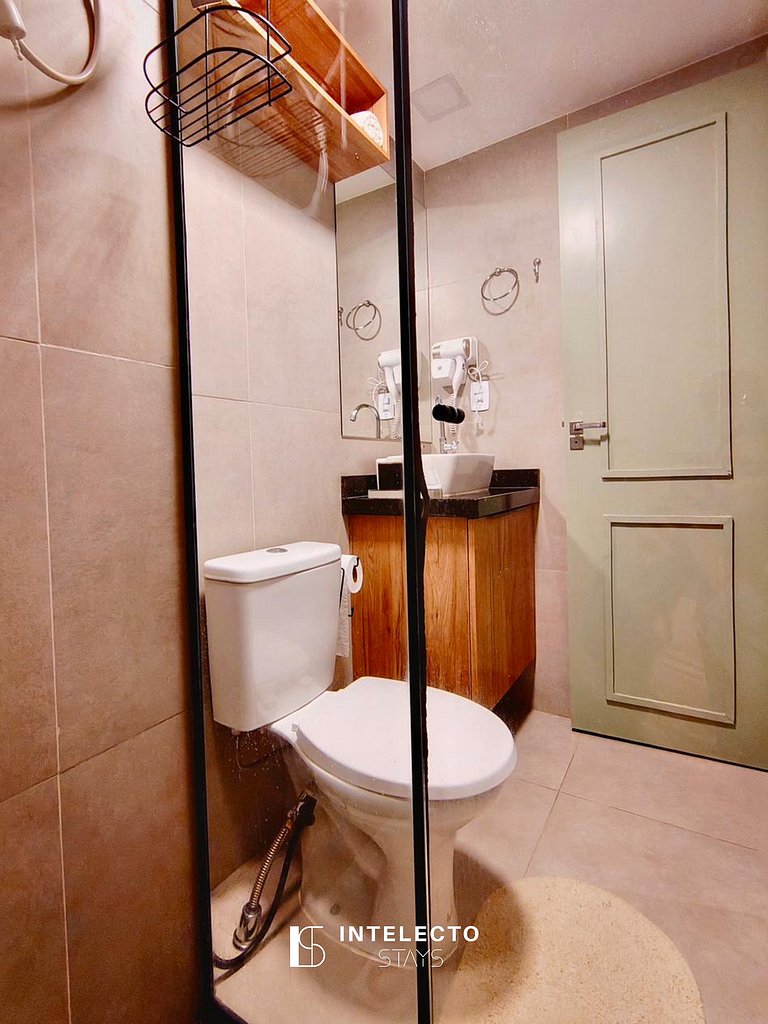 Ap 414 • Central, Piscina, Academia, Ar Cond.