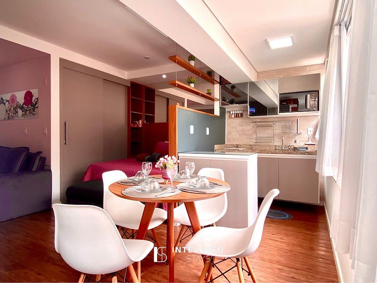 Living 403 •Central, Vista Top e super confortável