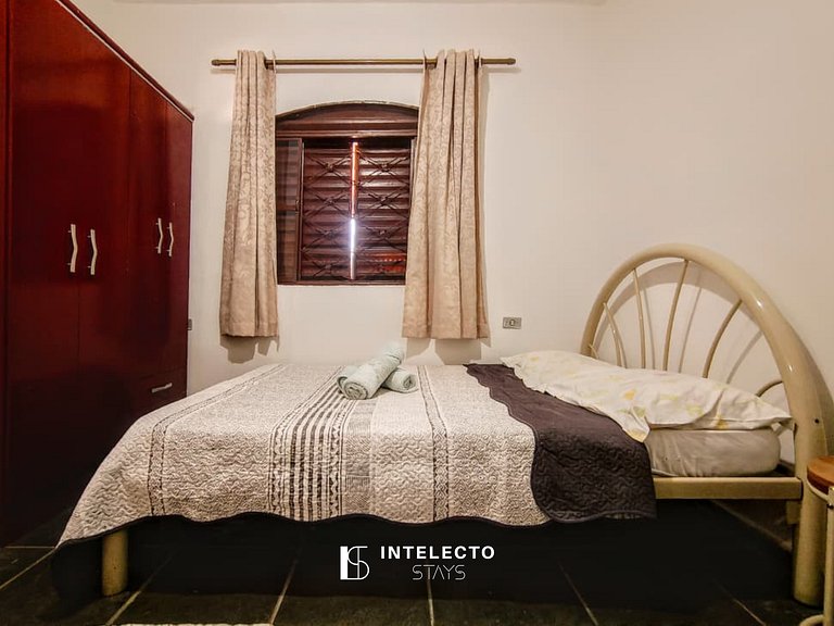 Chácara c/ Piscina, Churrasqueira com vista linda