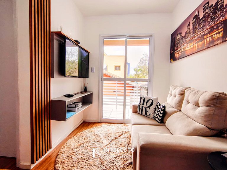 Apê c/Piscina, varanda com Churrasq/prox PUC