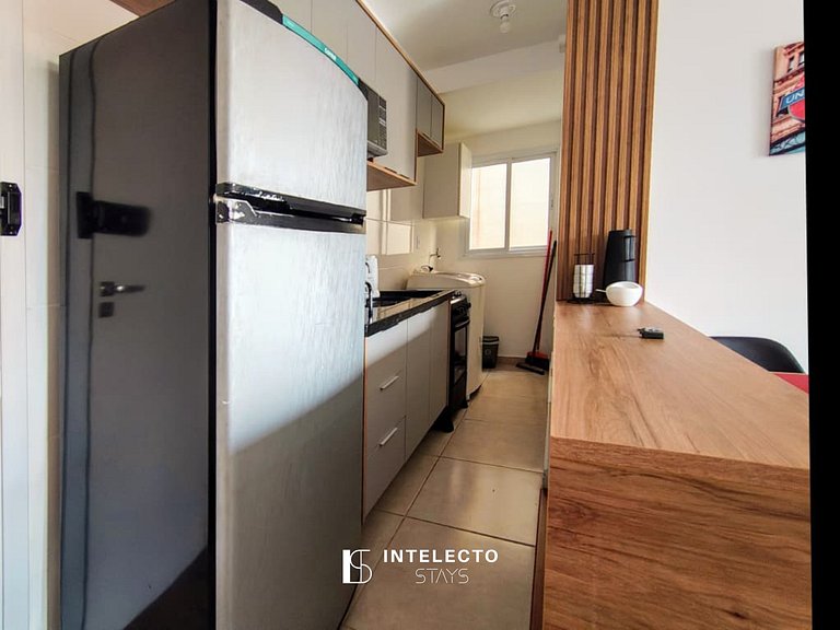 Apê c/Piscina, varanda com Churrasq/prox PUC