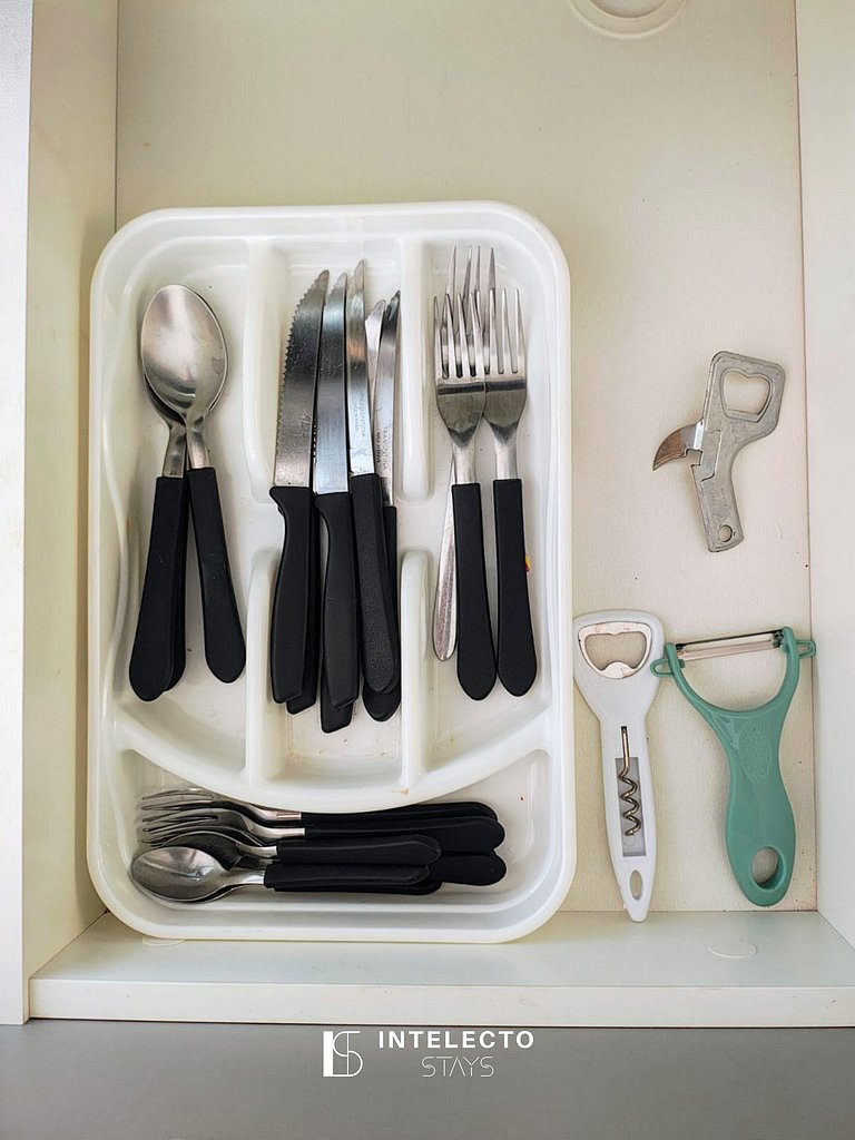 Ap307-Apê c/Piscina, varanda com Churrasq/prox PUC