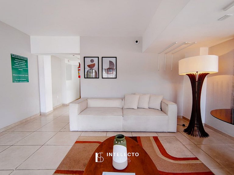 Apê c/Piscina, varanda com Churrasq/prox PUC