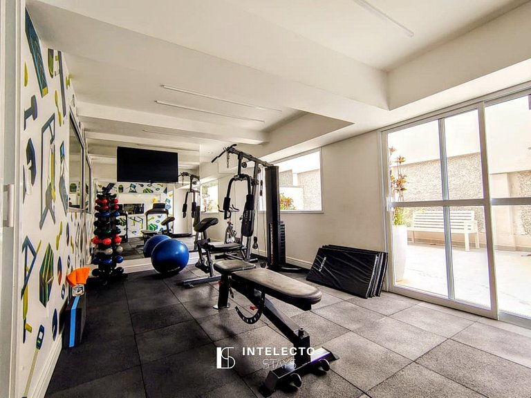 Apê c/Piscina, varanda com Churrasq/prox PUC