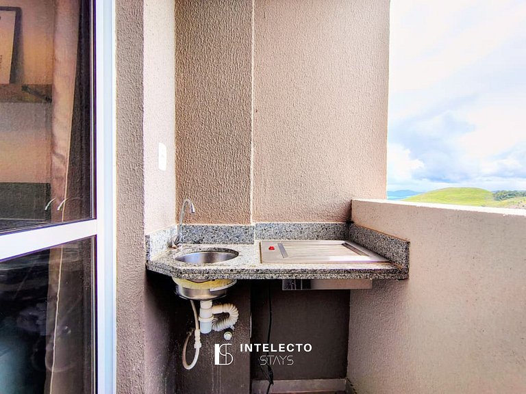 Apê c/Piscina, varanda com Churrasq/prox do Centro