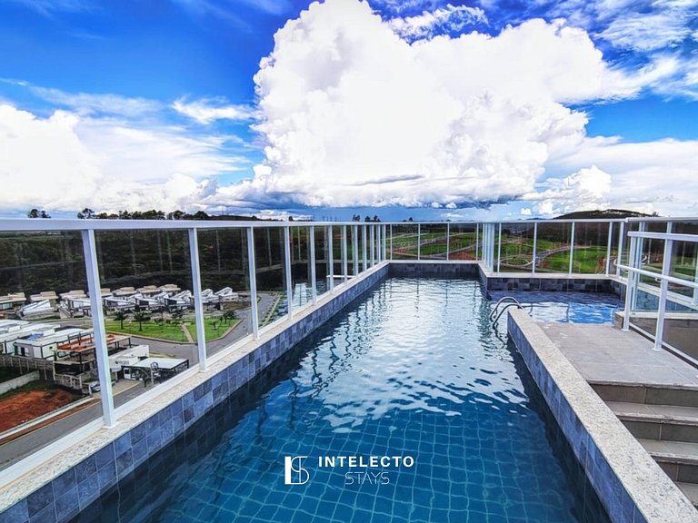 Apê c/Piscina, varanda com Churrasq/prox do Centro