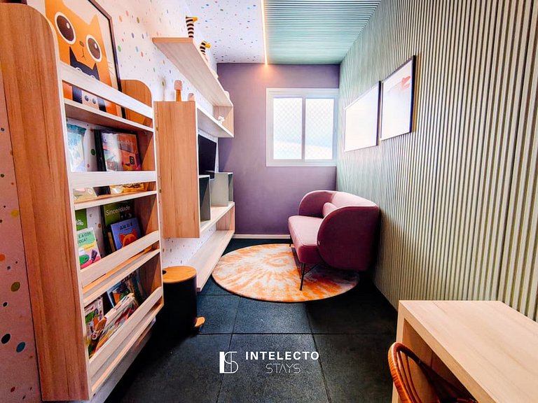 Apê c/Piscina, varanda com Churrasq/prox do Centro