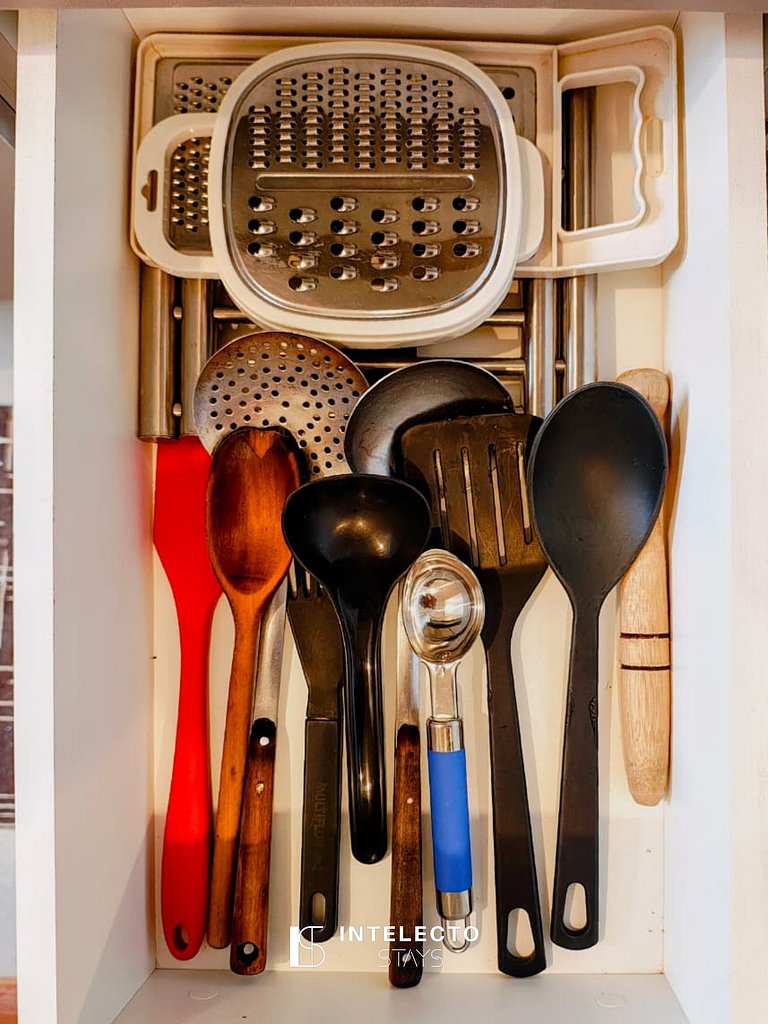 Apê c/Piscina, varanda com Churrasq/prox do Centro