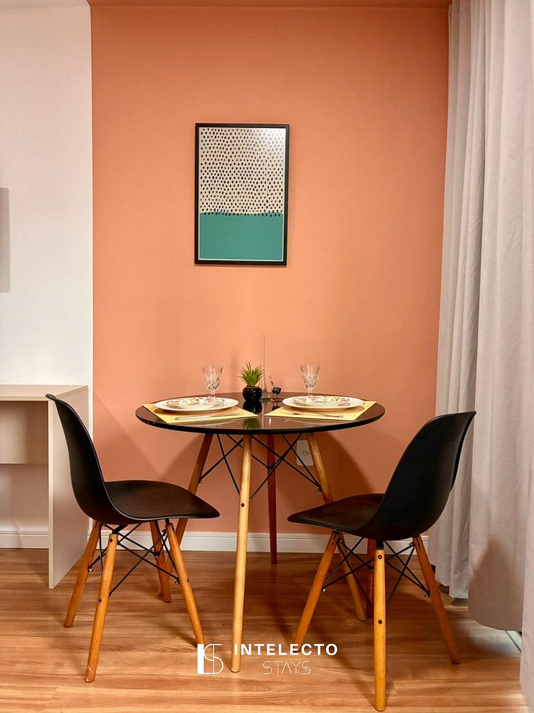 Ap 213 • Central, Piscina, Academia, Ar Cond.