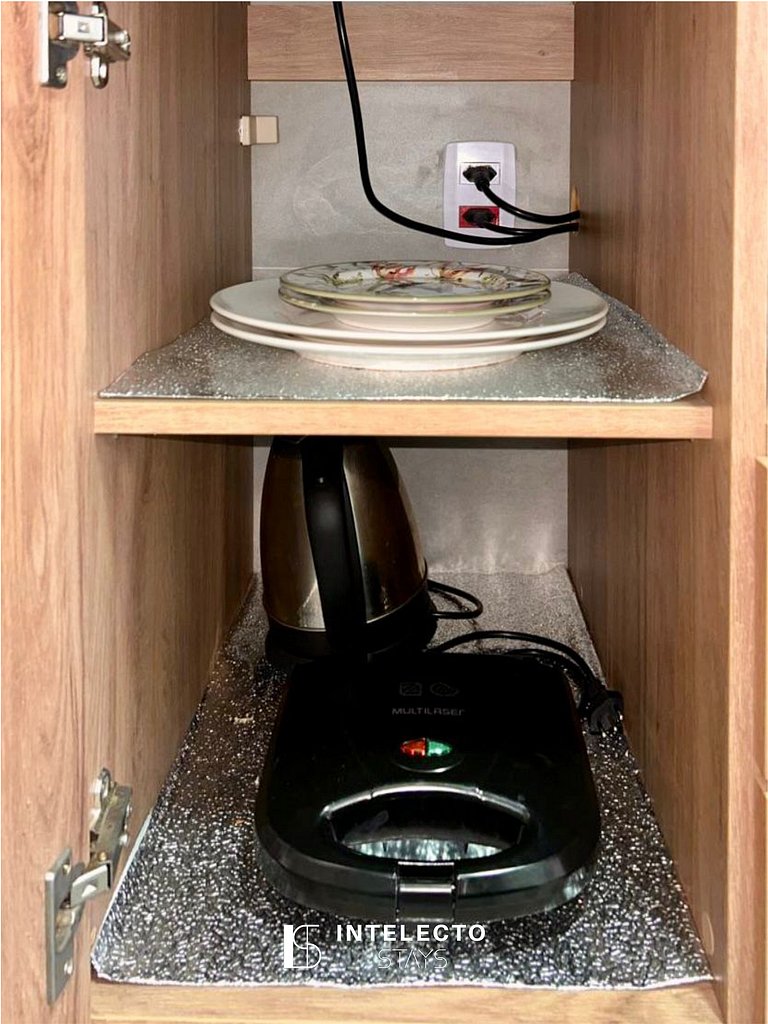 Ap 213 • Central, Piscina, Academia, Ar Cond.