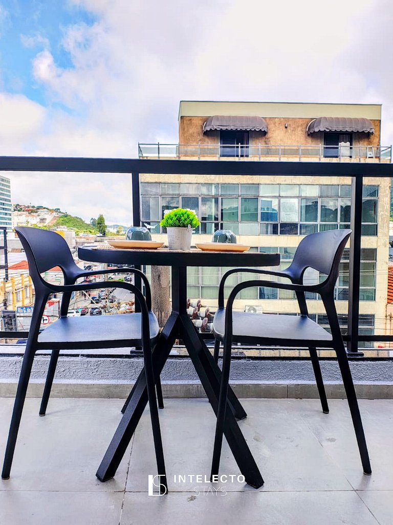 GO937-Apê 33. Studio no coração de Poços c/ar cond