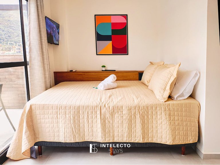 GO937-Apê 31. Studio no coração de Poços c/ar cond