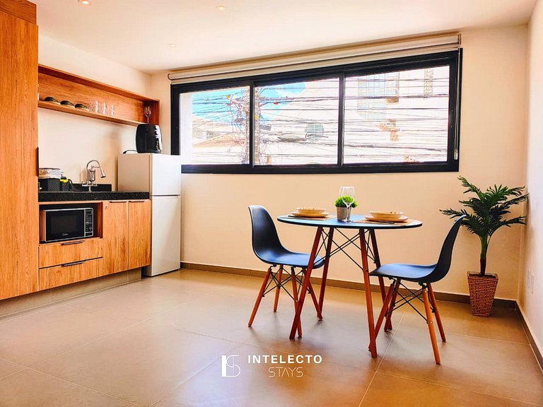 GO937-Apê 13. Studio no coração de Poços c/ar cond