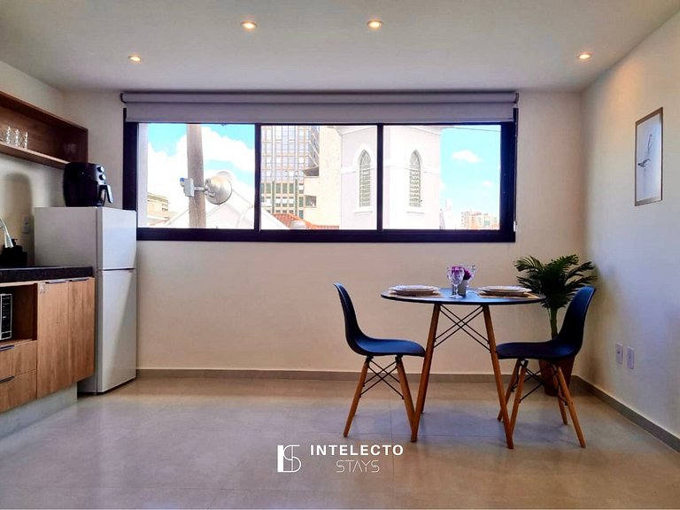 GO937-Apê 23. Studio no coração de Poços c/ar cond