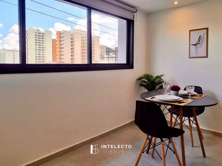 GO937-Apê 23. Studio no coração de Poços c/ar cond