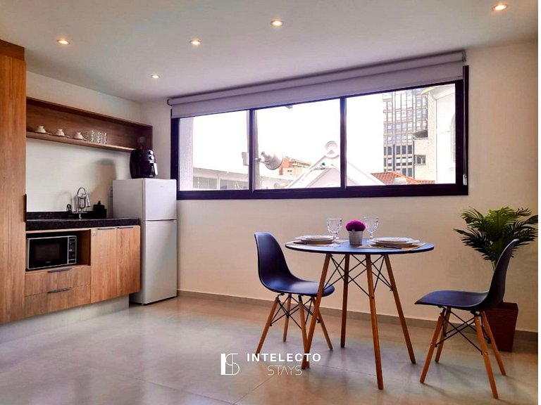 GO937-Apê 23. Studio no coração de Poços c/ar cond