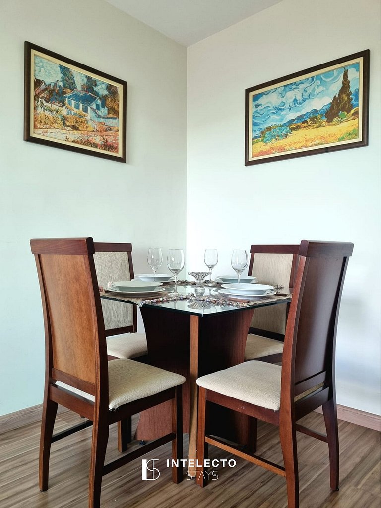 Apê espaçoso, a poucos minutos do centro