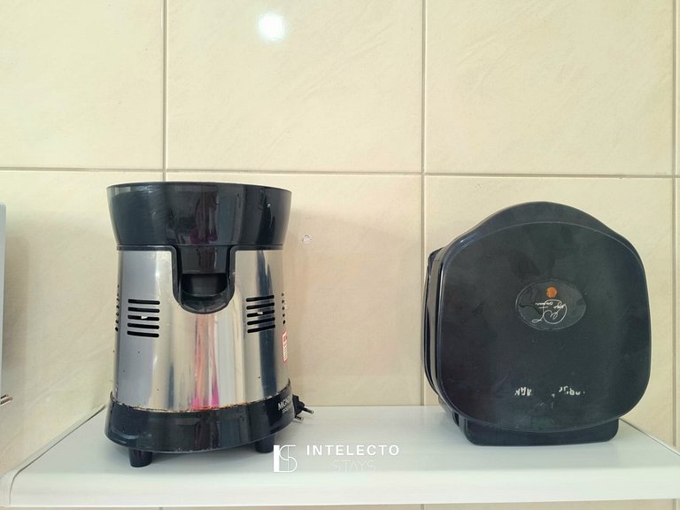 Apê espaçoso, a poucos minutos do centro