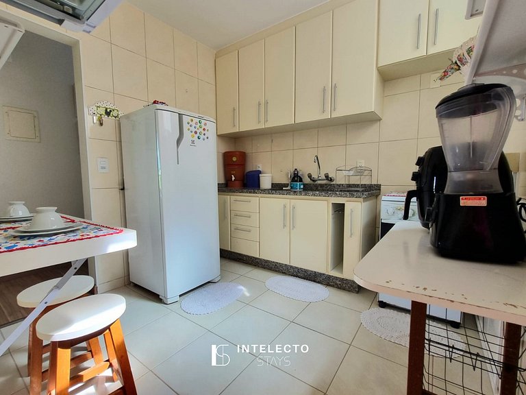 Apê espaçoso, a poucos minutos do centro