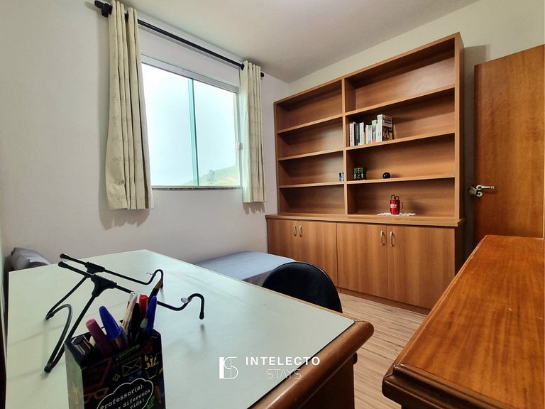 Apê espaçoso, a poucos minutos do centro