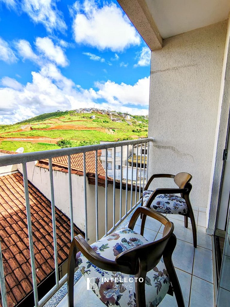 Apê espaçoso, a poucos minutos do centro