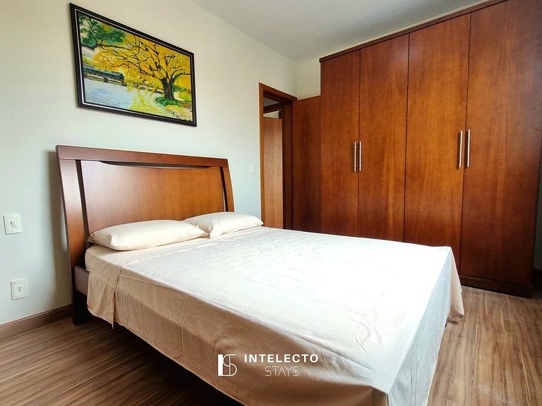 Apê espaçoso, a poucos minutos do centro