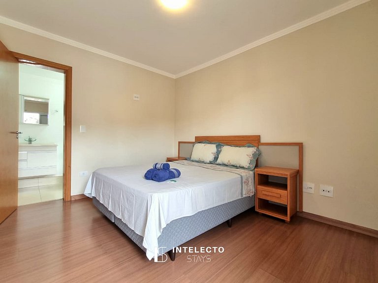 Apê espaçoso, à poucos minutos do centro