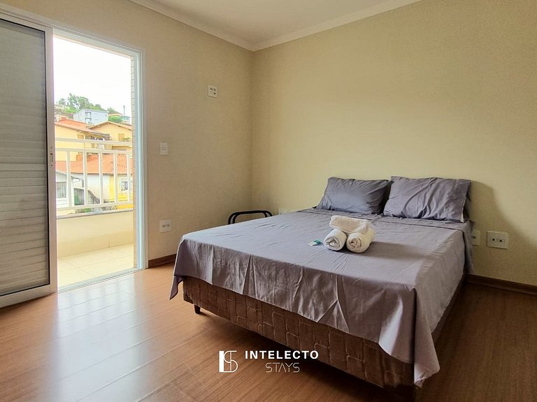 Apê espaçoso, à poucos minutos do centro