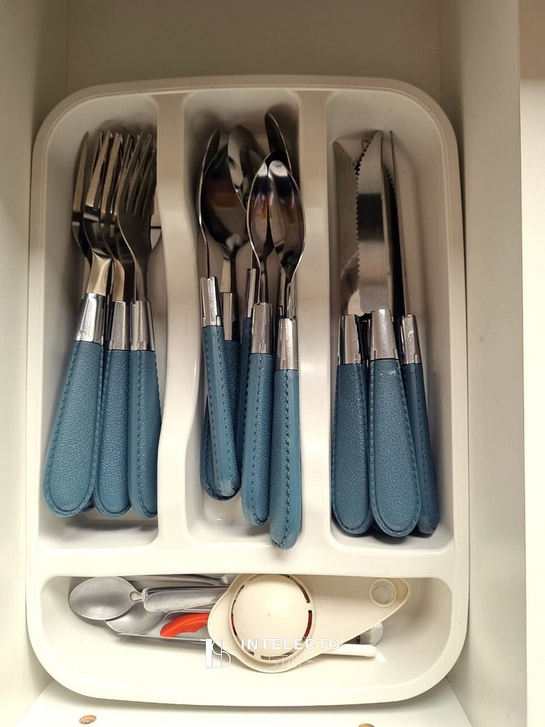 Ap espaçoso C/ Varanda à poucos minutos do centro