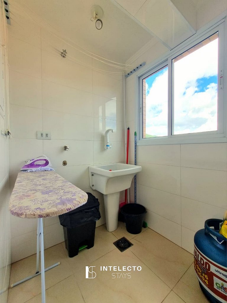 Apê espaçoso, à poucos minutos do centro