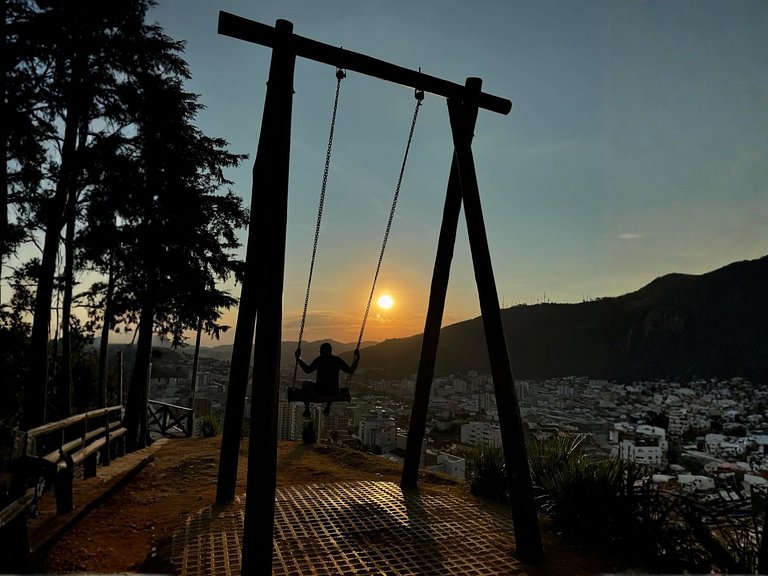 Apê aconchegante, à poucos minutos do centro